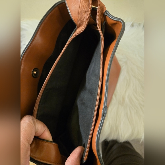 KGB Studio Handbag Shoulder Crossbody Bag Brown Leather Adjustable Strap - Picture 13 of 16